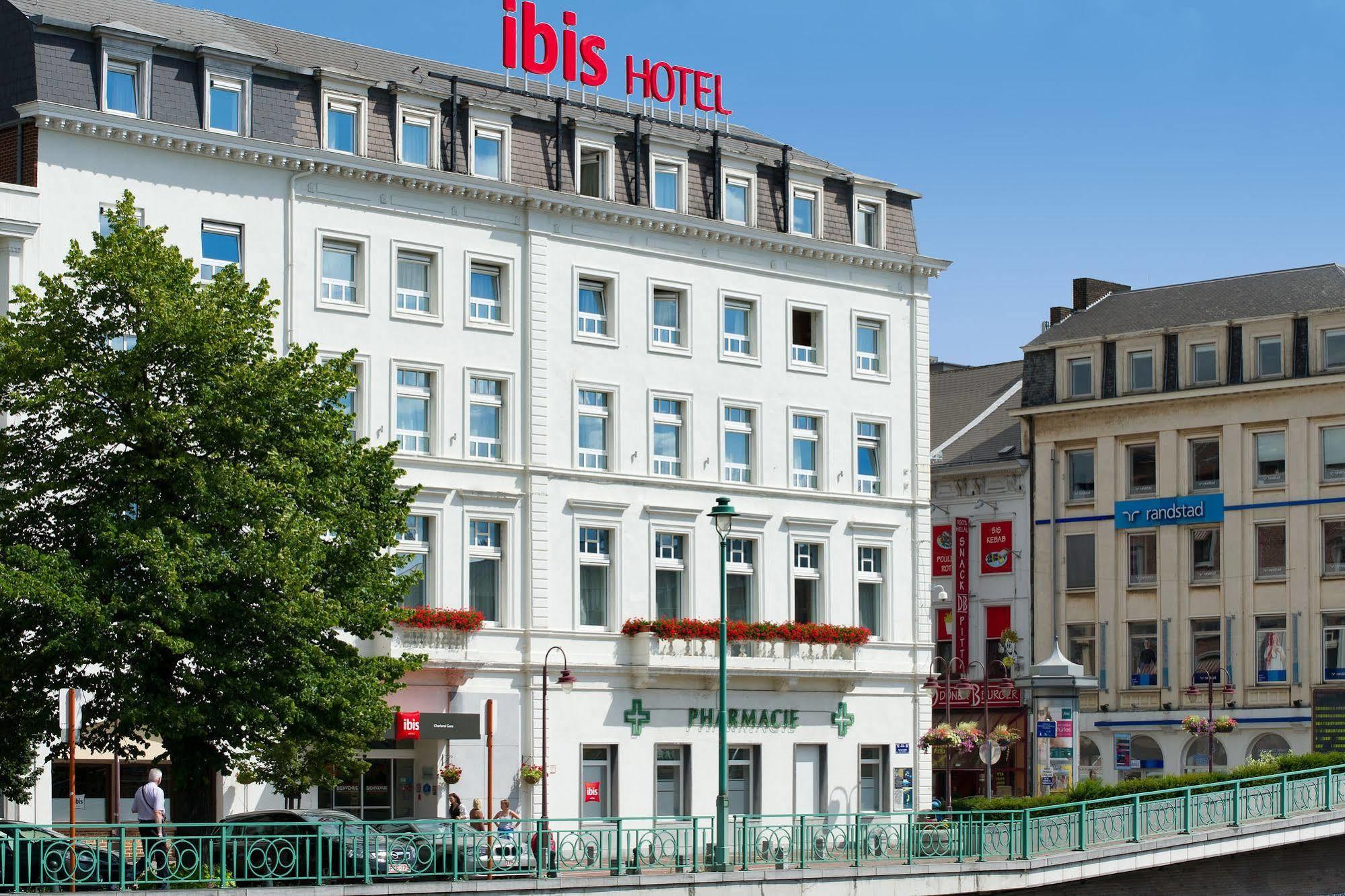Ibis Charleroi Centre Gare Hotel Exterior foto